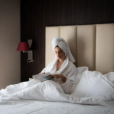 Ansharius - Adults Only 3* Рокказаро