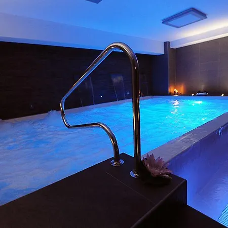 Ansharius - Adults Only 3* Рокказаро